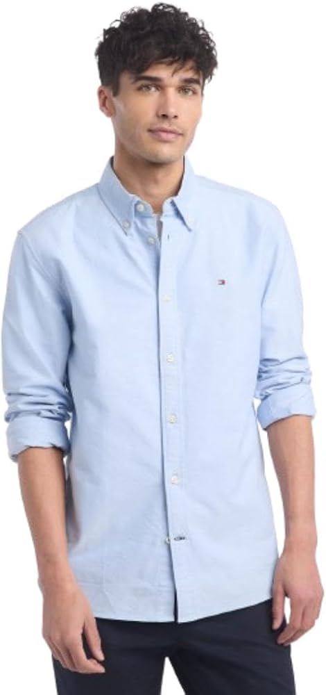 Tommy Hilfiger Men's Long Sleeve Button Down Oxford Shirt in Regular Fit